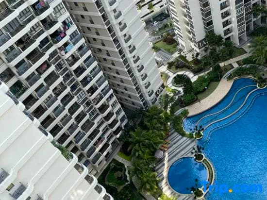 Scenic Country Garden Danga Bay by Lions Bay - photo 9