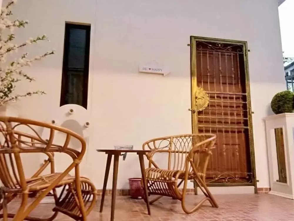 Tfl Homestay - photo 9