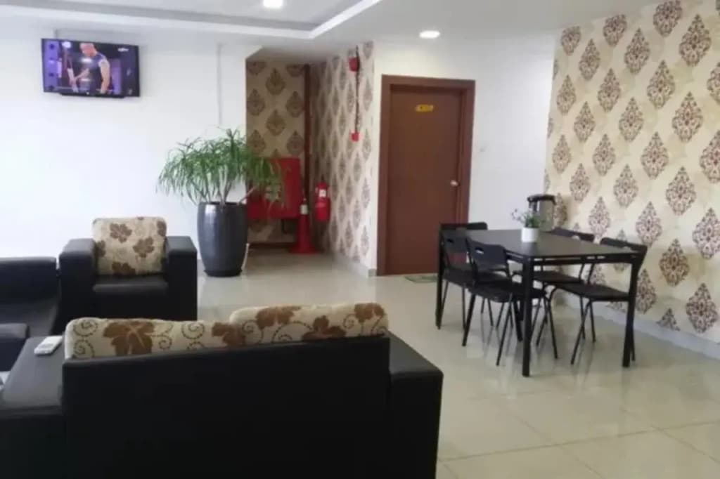 Shobi Hotel Johor Bahru Near CIQ JB - photo 13