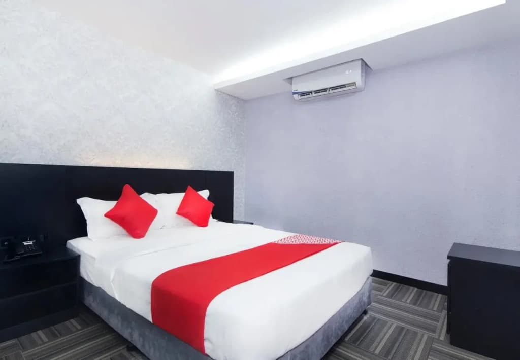 S Hotel - photo 5