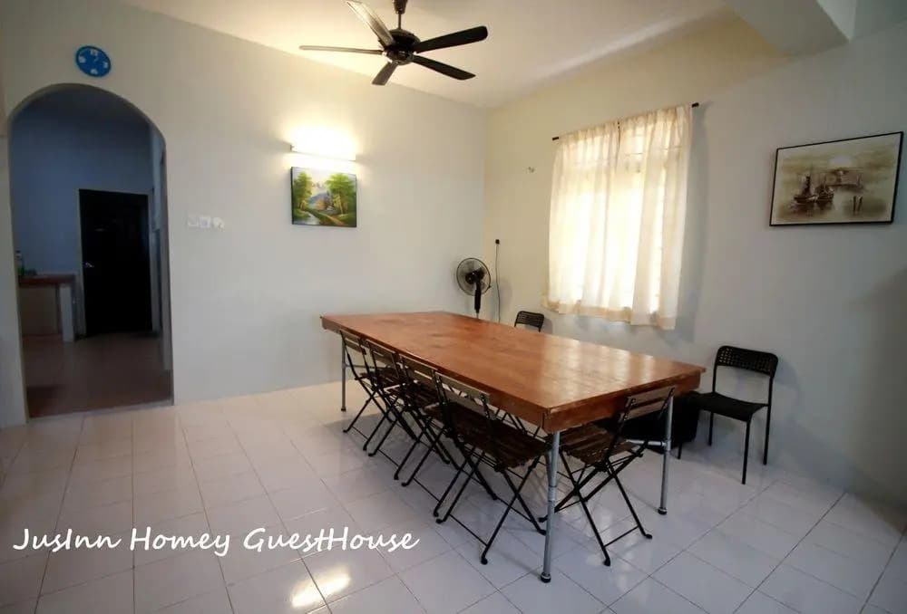 JusInn Homey Guesthouse - photo 1
