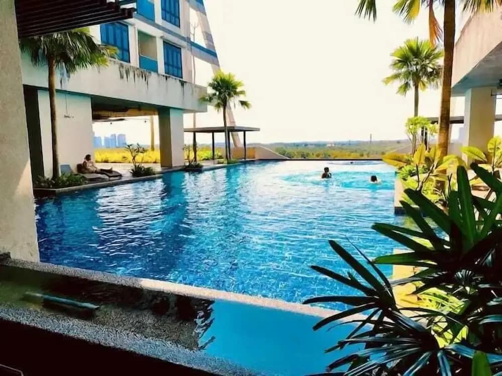 Ramada Medini - photo 9