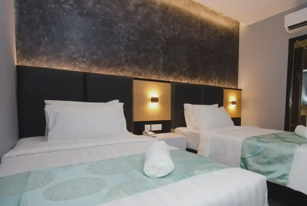 Solid Hotels - photo 15
