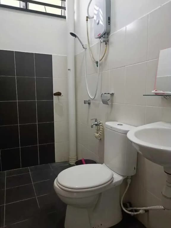 OYO Homes 90606 Casaria Cherating - photo 7