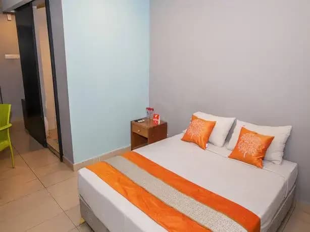 OYO Rooms Center Point Mall - photo 6