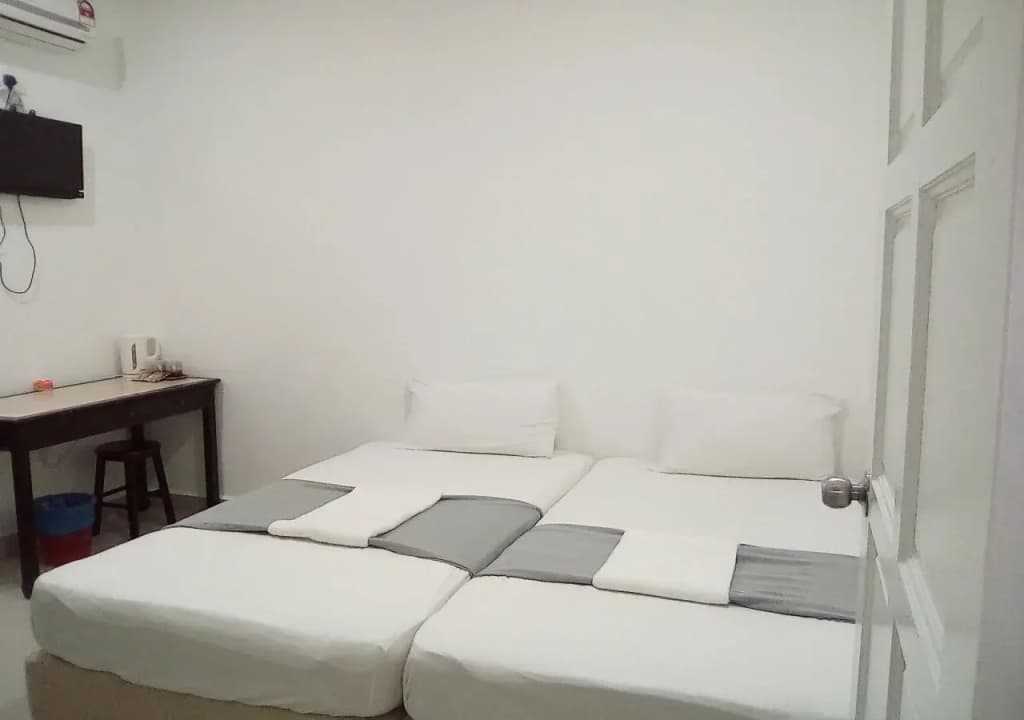 MN Ferringhi Inn - photo 4