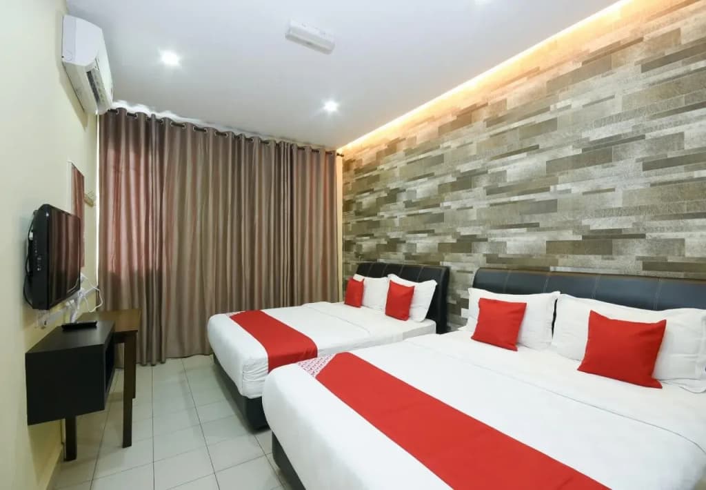 OYO 89301 YS Inn - main photo