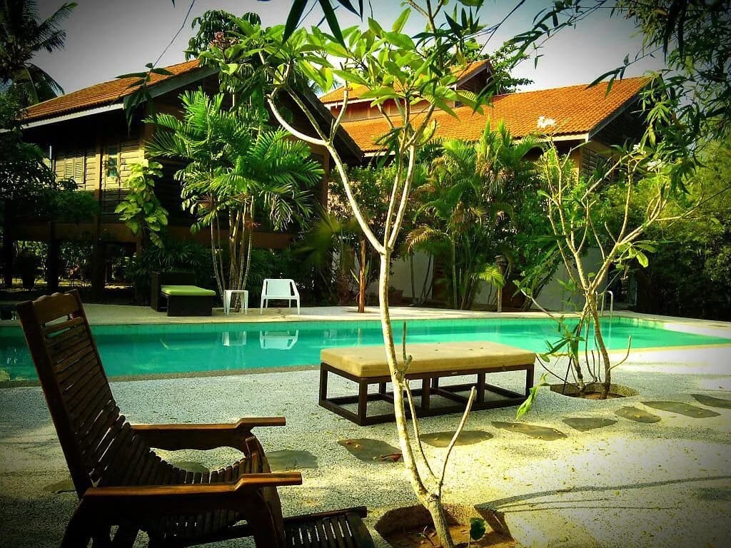 Panji Panji Tropical Wooden Home - photo 10