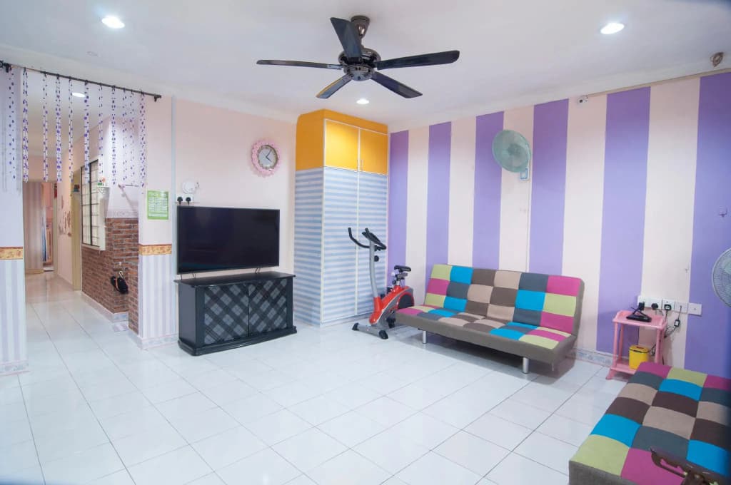 Little Family Homestay - photo 8