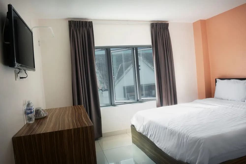 Brezza Hotel Sitiawan - photo 7
