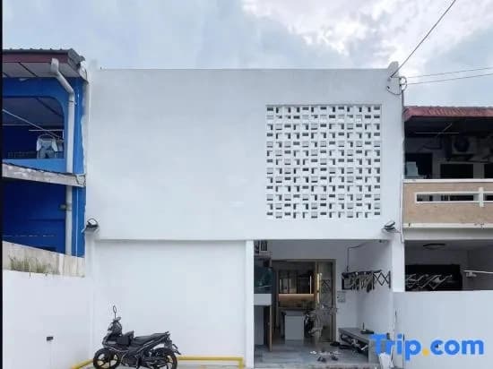 Cermat Guest Rooms 4min Walks to Pelangi Plaza - photo 1