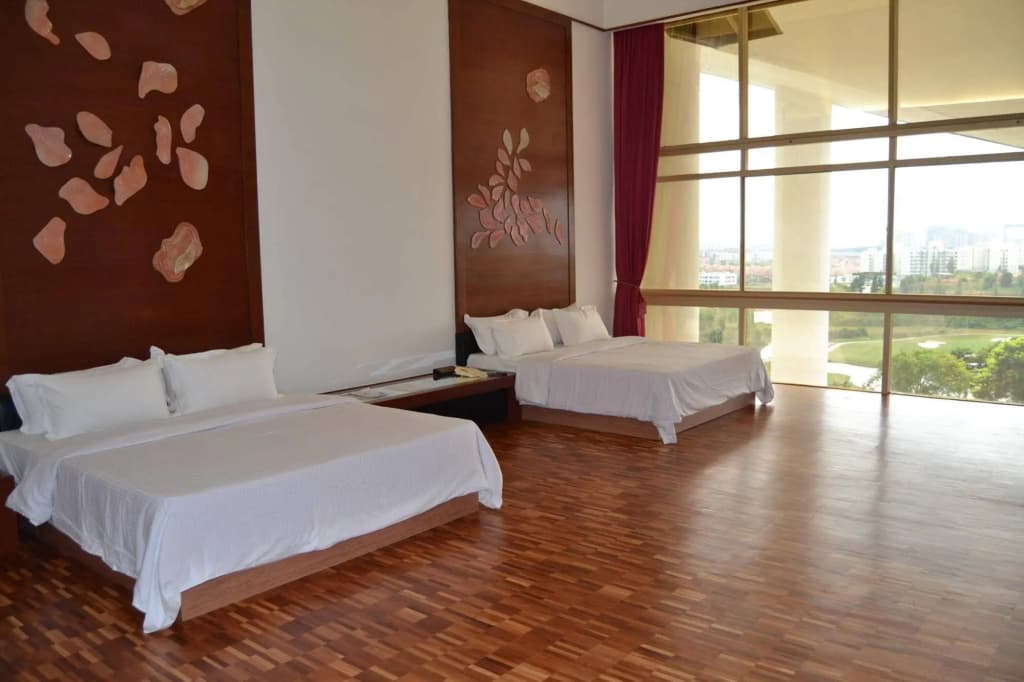 Austin Heights Golf and Hotel Resort - photo 2