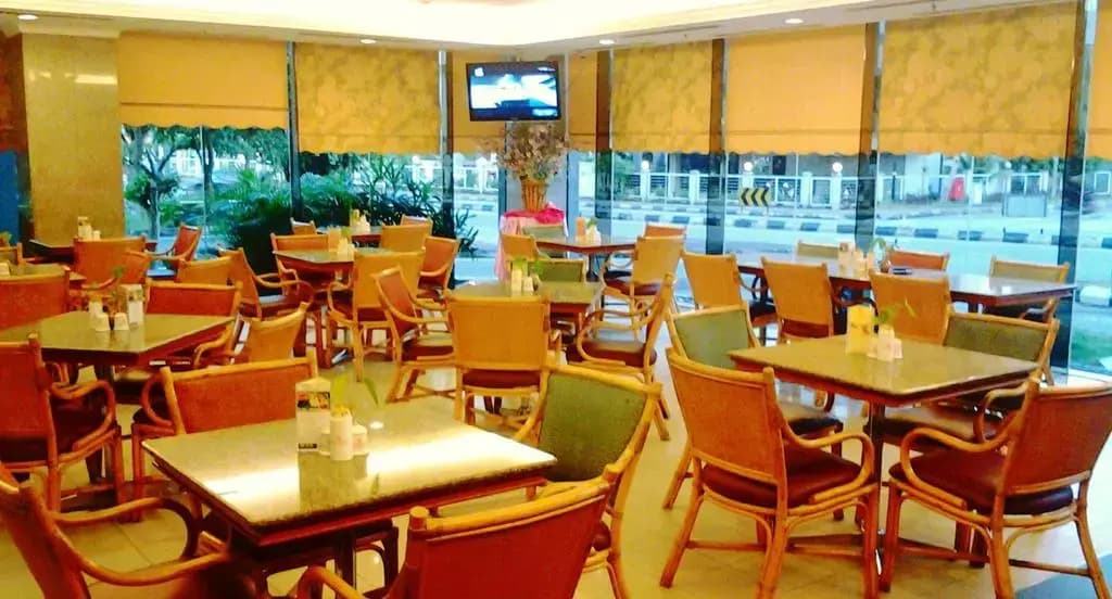 Hotel Grand Continental Kuantan - photo 18