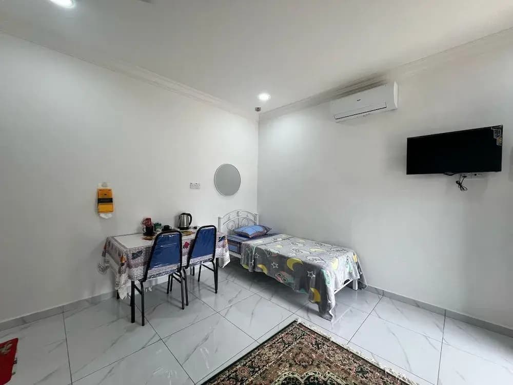 Capital O 91117 Noor Room Stay - photo 5
