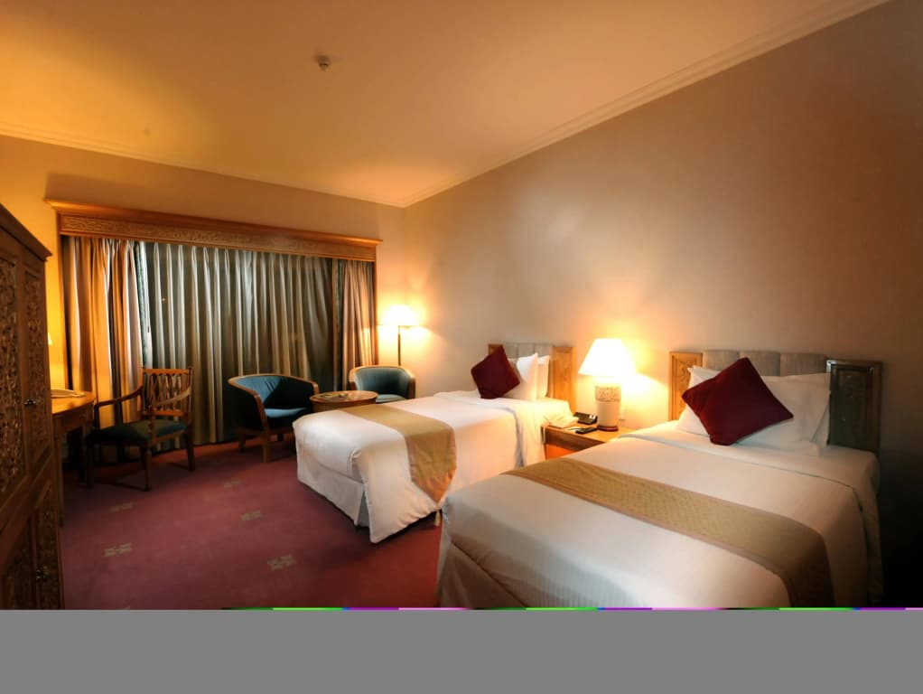 Puteri Wing, Riverside Majestic Hotel - photo 3