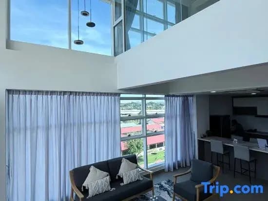 Sea & Forest | 180° Dual-View 3BR | Urban Oasis - photo 3