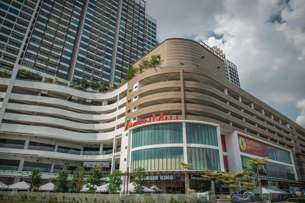 One Amerin Mall & Suites - photo 1