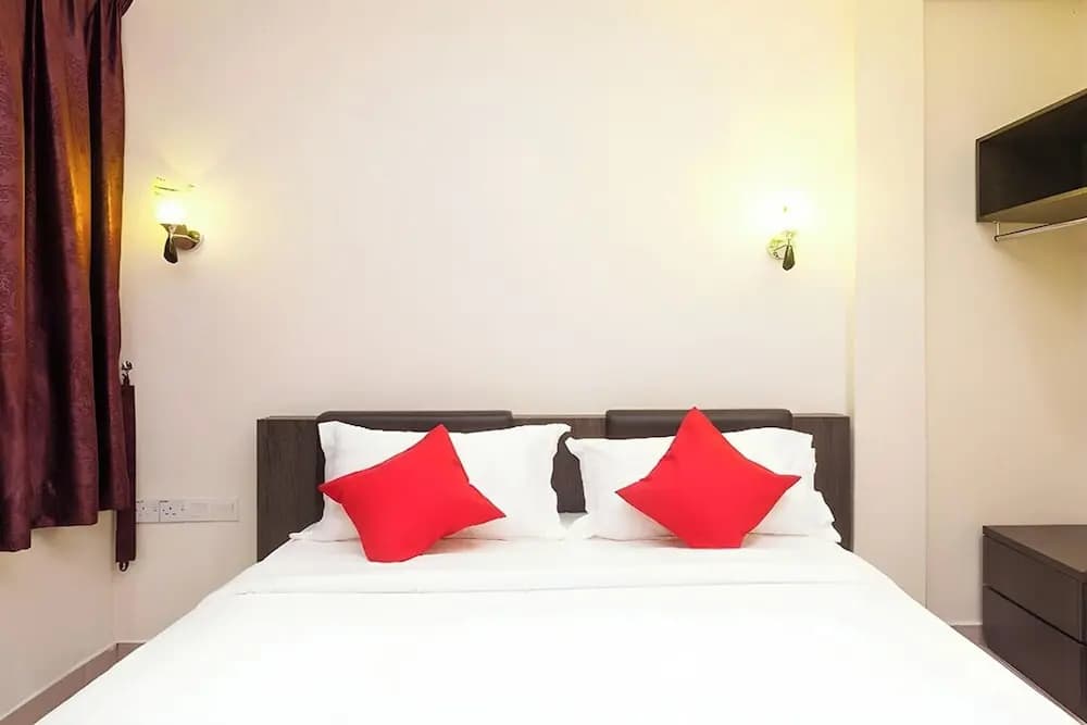 T P Hotel - photo 3