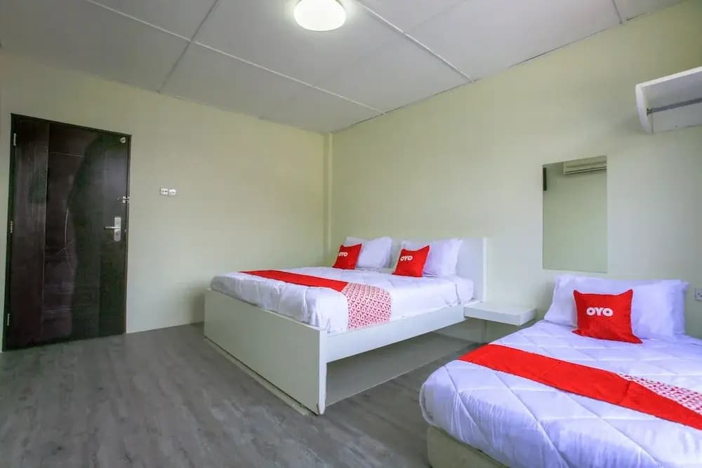 Zande Motel by OYO Rooms - photo 13