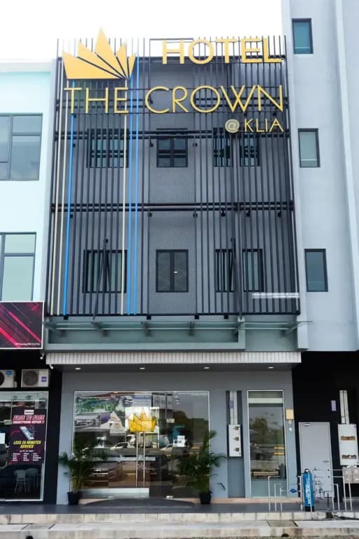 The Crown Hotel Klia - photo 1