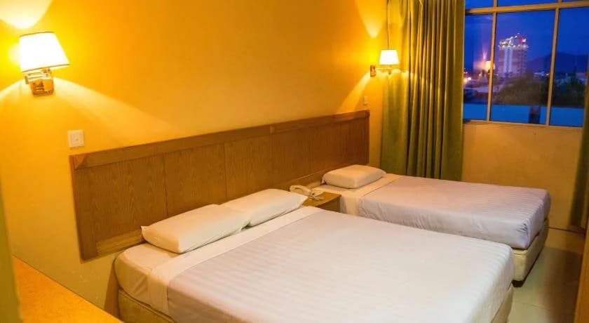 Istana Monaco Hotel - photo 15