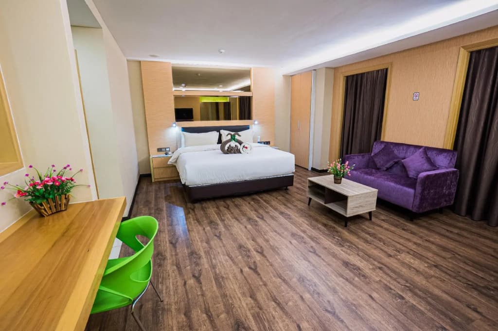 JC Mark Hotel - photo 3