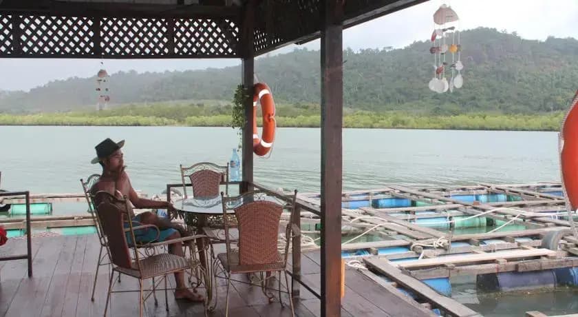 Dream Cage Fish Farm Floating Chalet - photo 9