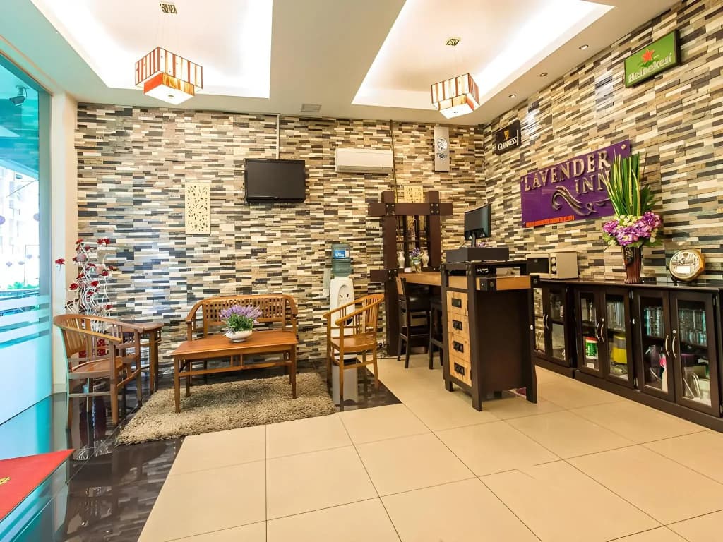 Lavender Inn Permas Jaya - photo 17