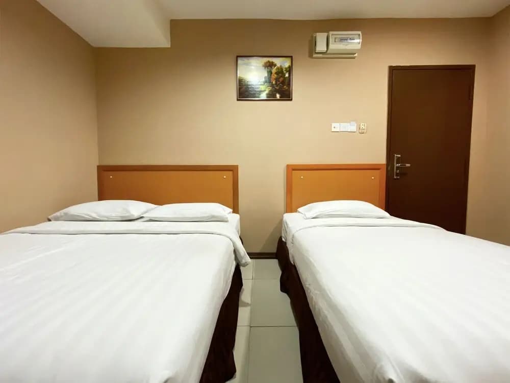 OYO 90108 Hotel Kaya - photo 3
