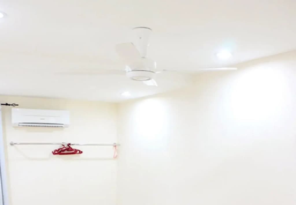 Shia Guesthouse - photo 9