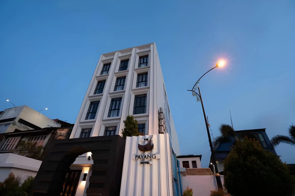 The Payang Hotel - photo 8