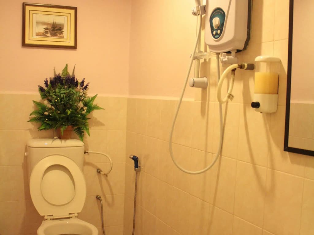 Lavender Lodge - photo 7