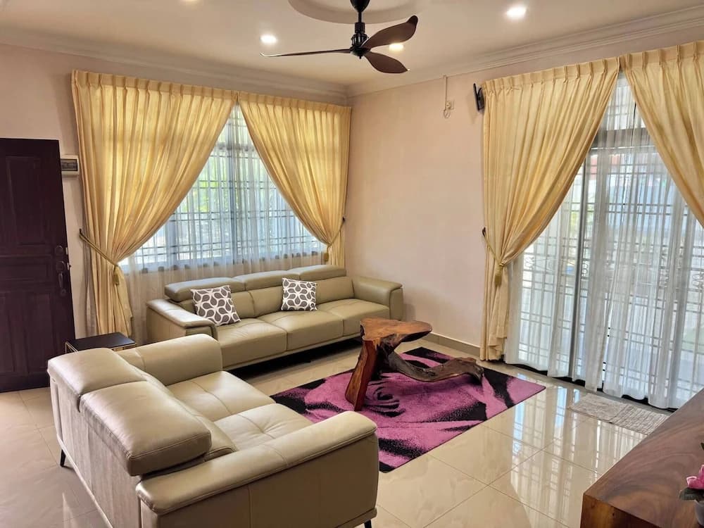 Spacious 4-bedroom House in Tebrau City, Johor Bahru - photo 5