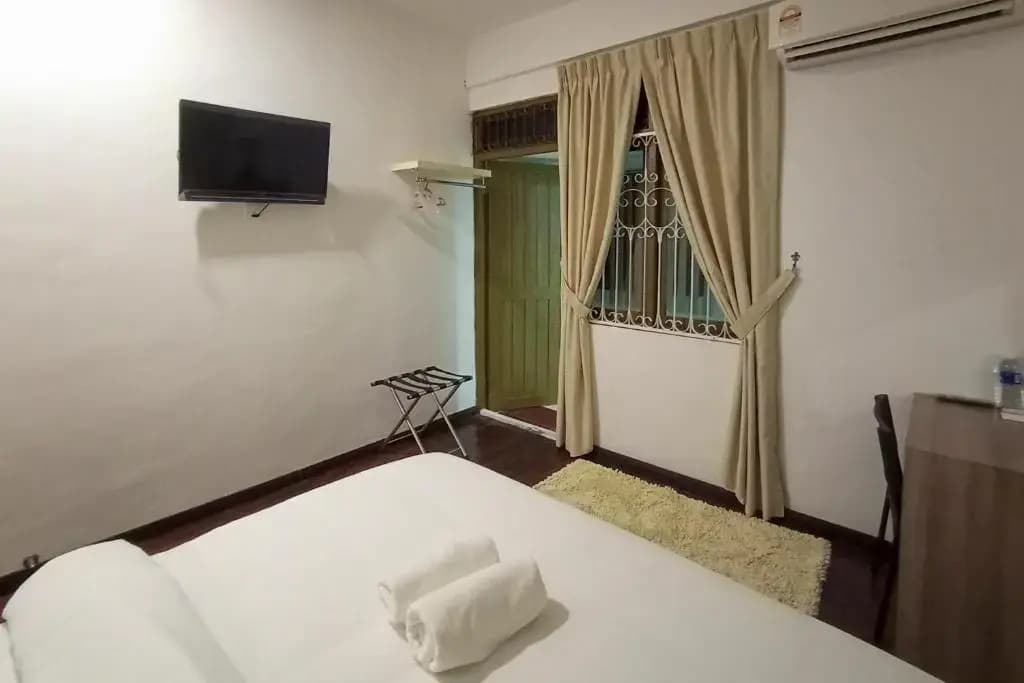 OYO HOME 90260 Natol Homestay London - photo 5