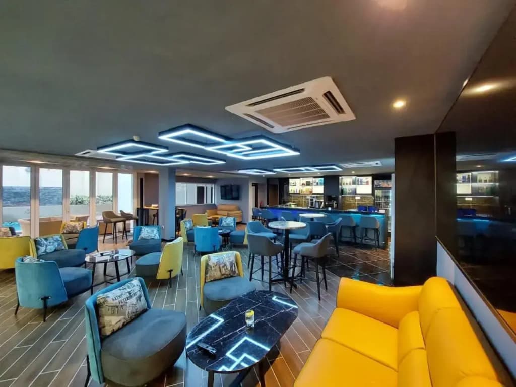 Christee Suites Hotel - photo 21