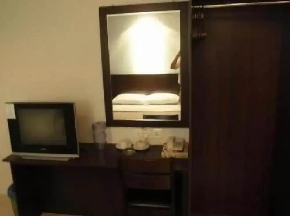 Tiong Nam Hotel Near Pasir Gudang - photo 25