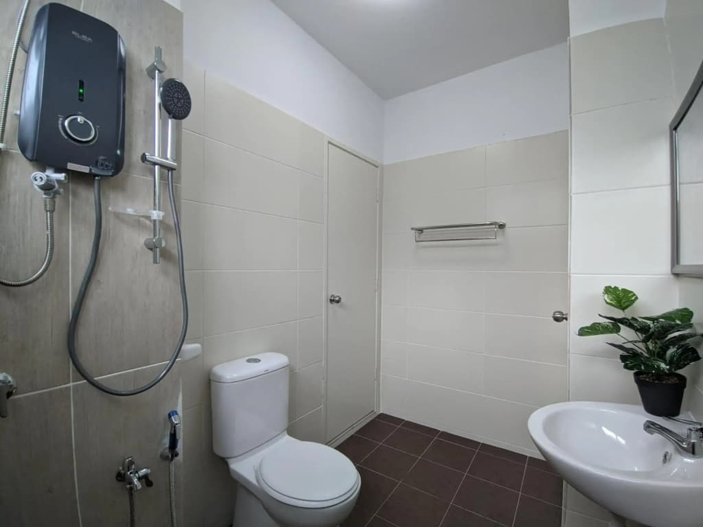 Desaru Comfy Home with Netflix Near Beach, Waterpark & BBQ - photo 7