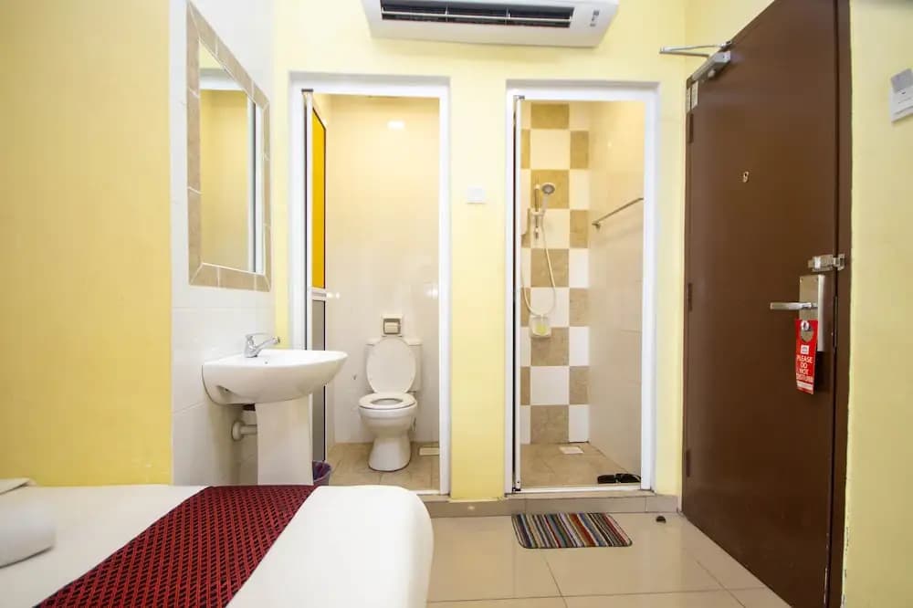 Sun Inns Permas Jaya - photo 9