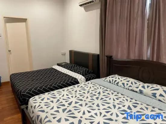Shamrock Beach Villa Penang No19 Sleeps 22 - photo 2