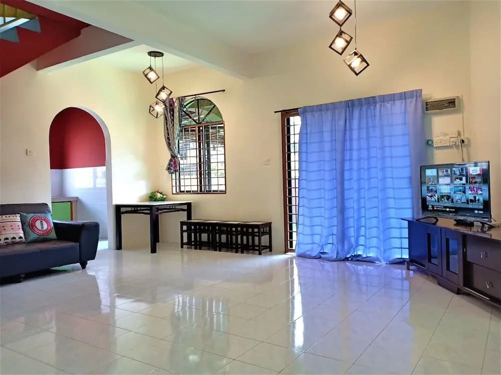 J and J Home - photo 10