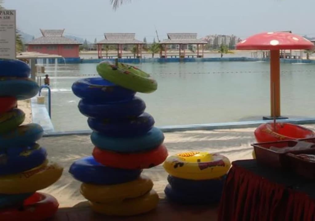 Days Inn Resort by Wyndham Lumut Marina Cove - photo 5