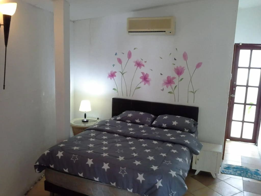 Baan Talay Homestay by the Beach - photo 4