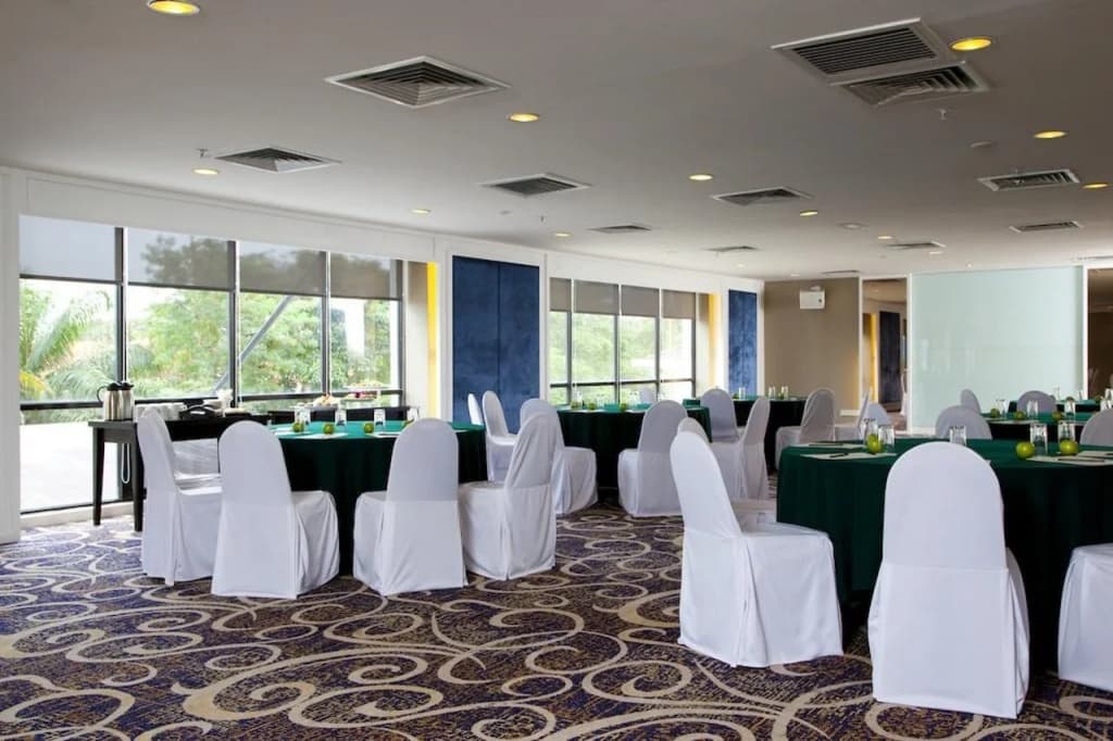 AC Hotel by Marriott Kuantan - photo 13