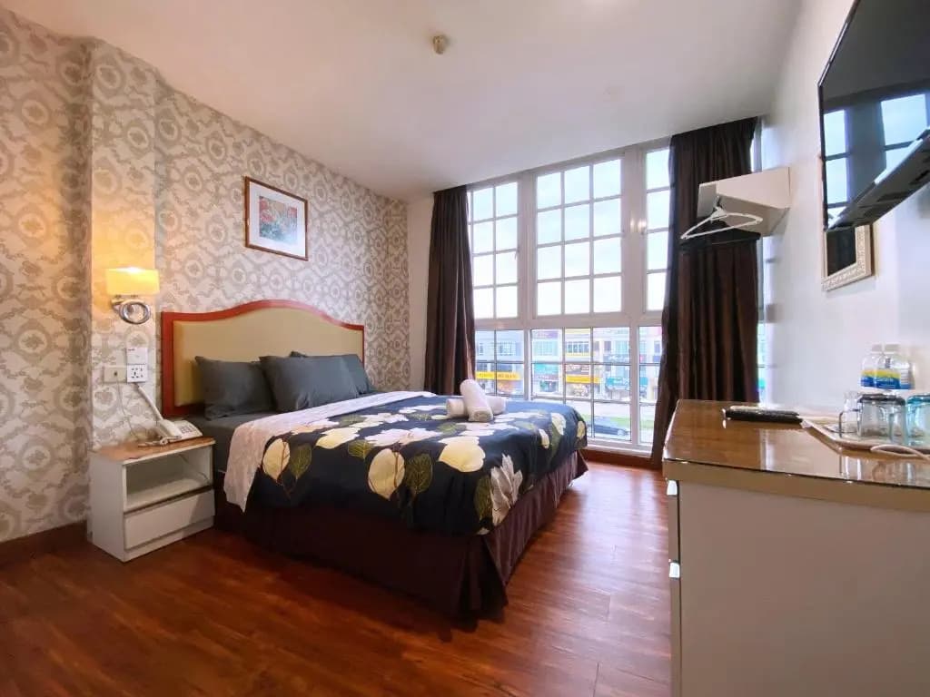 Mr Hotel Nusa Bestari - photo 4