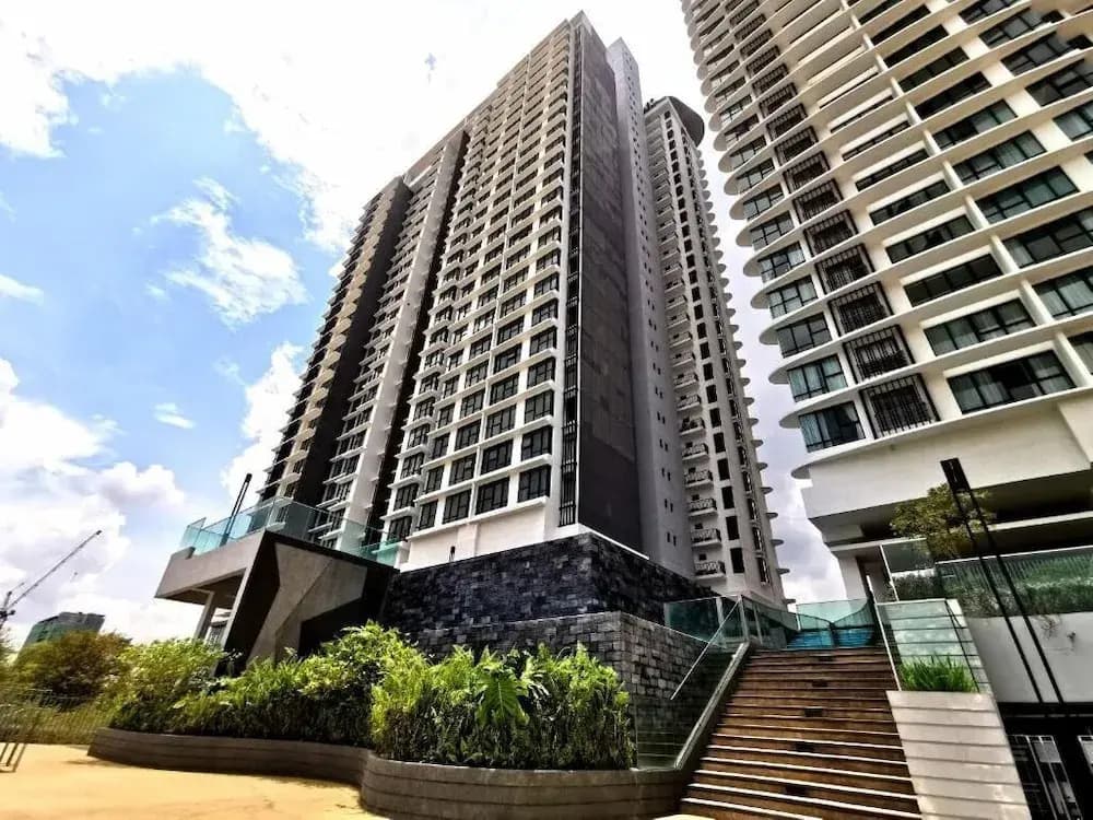 MidValley MegaMall View Southkey Mosaic 2BR 2FREE By Natol - photo 13