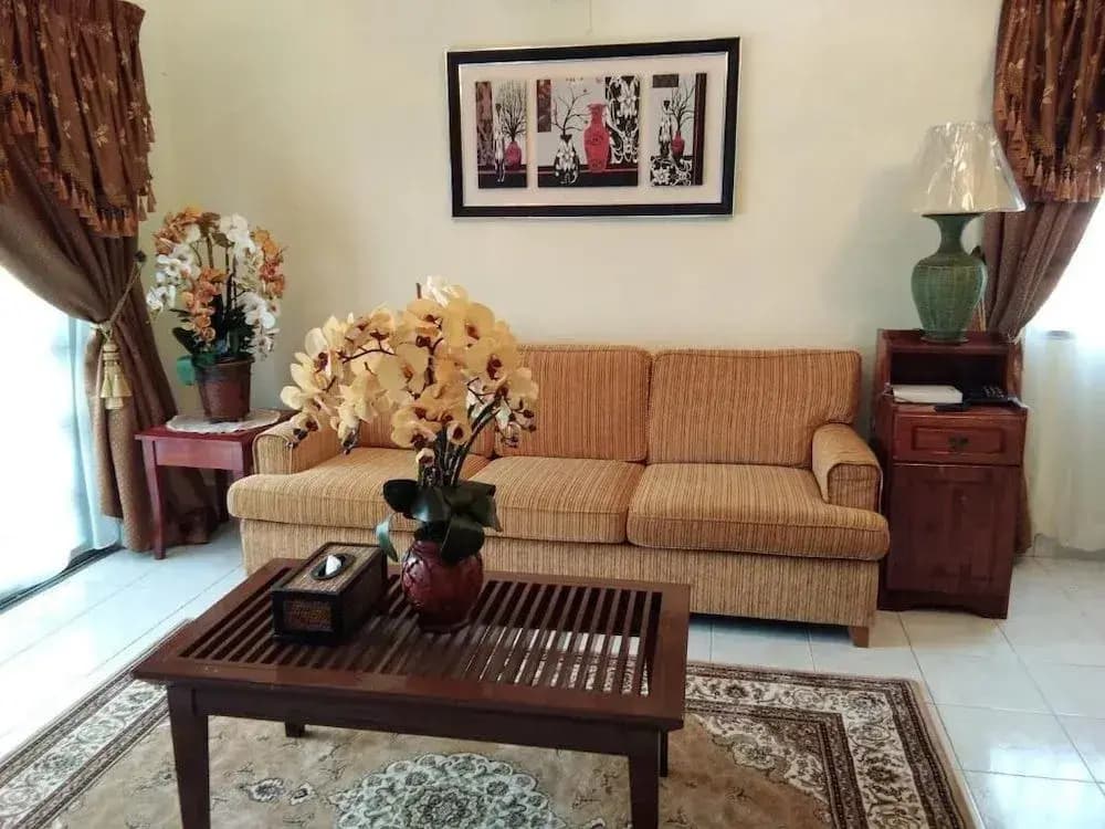 Aini's Guest House In Vista Amani Condo - photo 13
