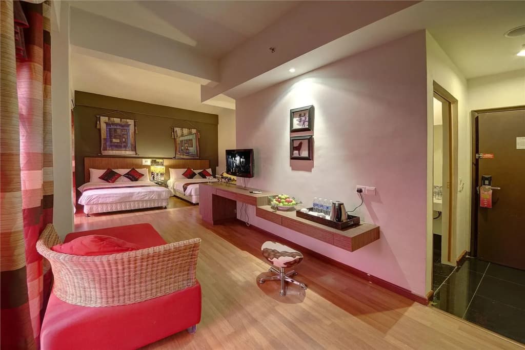 Arenaa Deluxe Boutique Hotel - photo 7