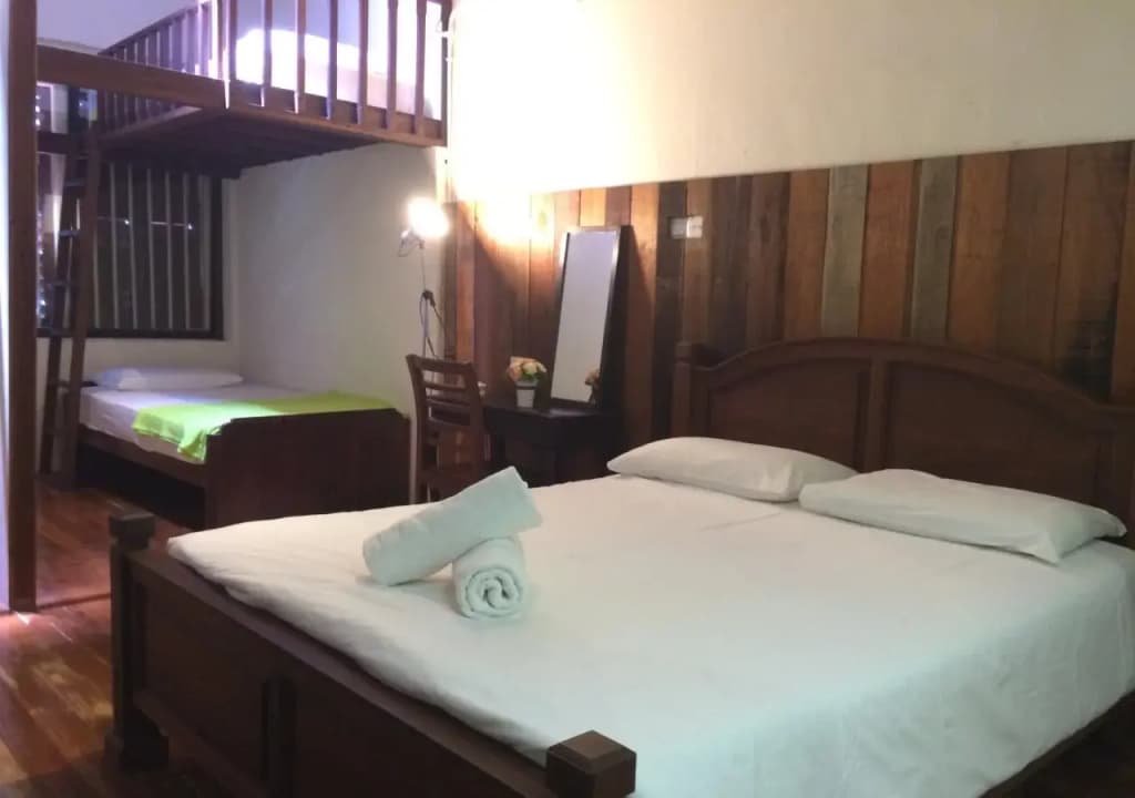 Pavilion Coffee Guesthouse - photo 4