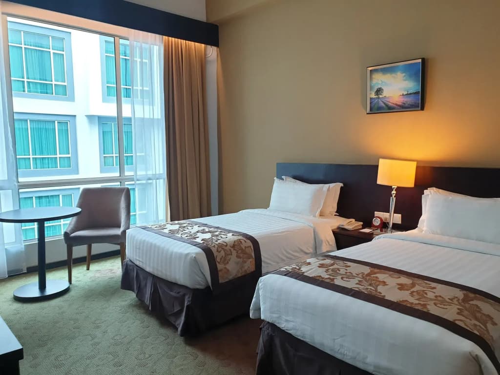 Pan Borneo Hotel Kota Kinabalu - photo 42