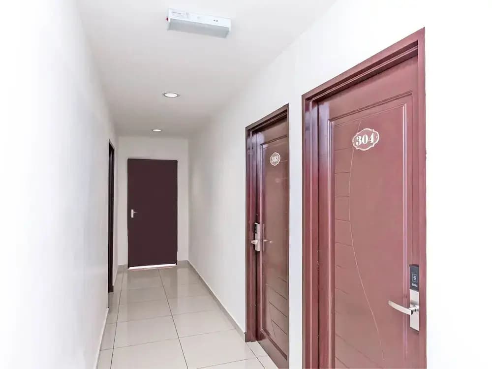 Muar City Hotel - photo 11
